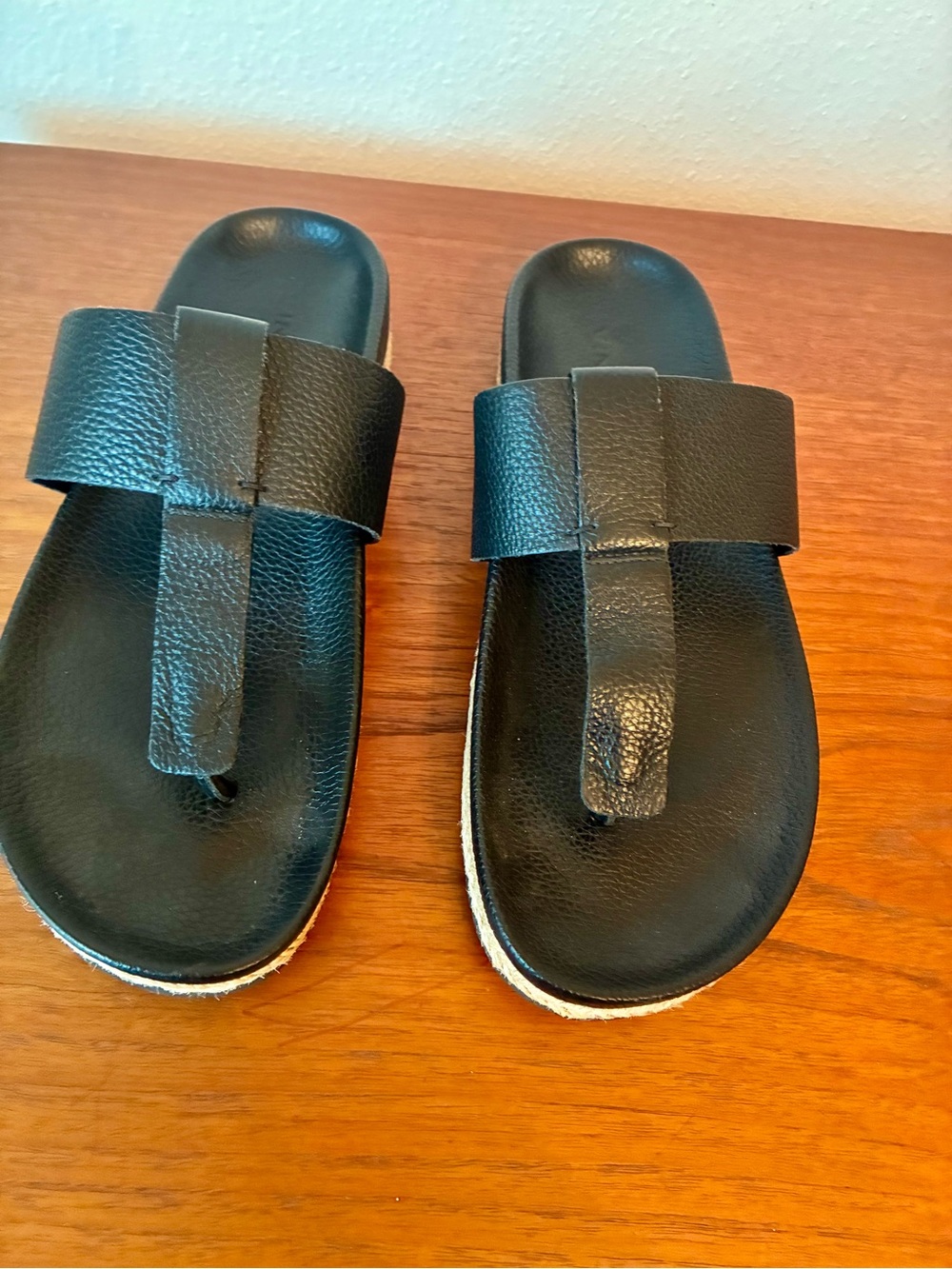 Vince black Avani Sandals